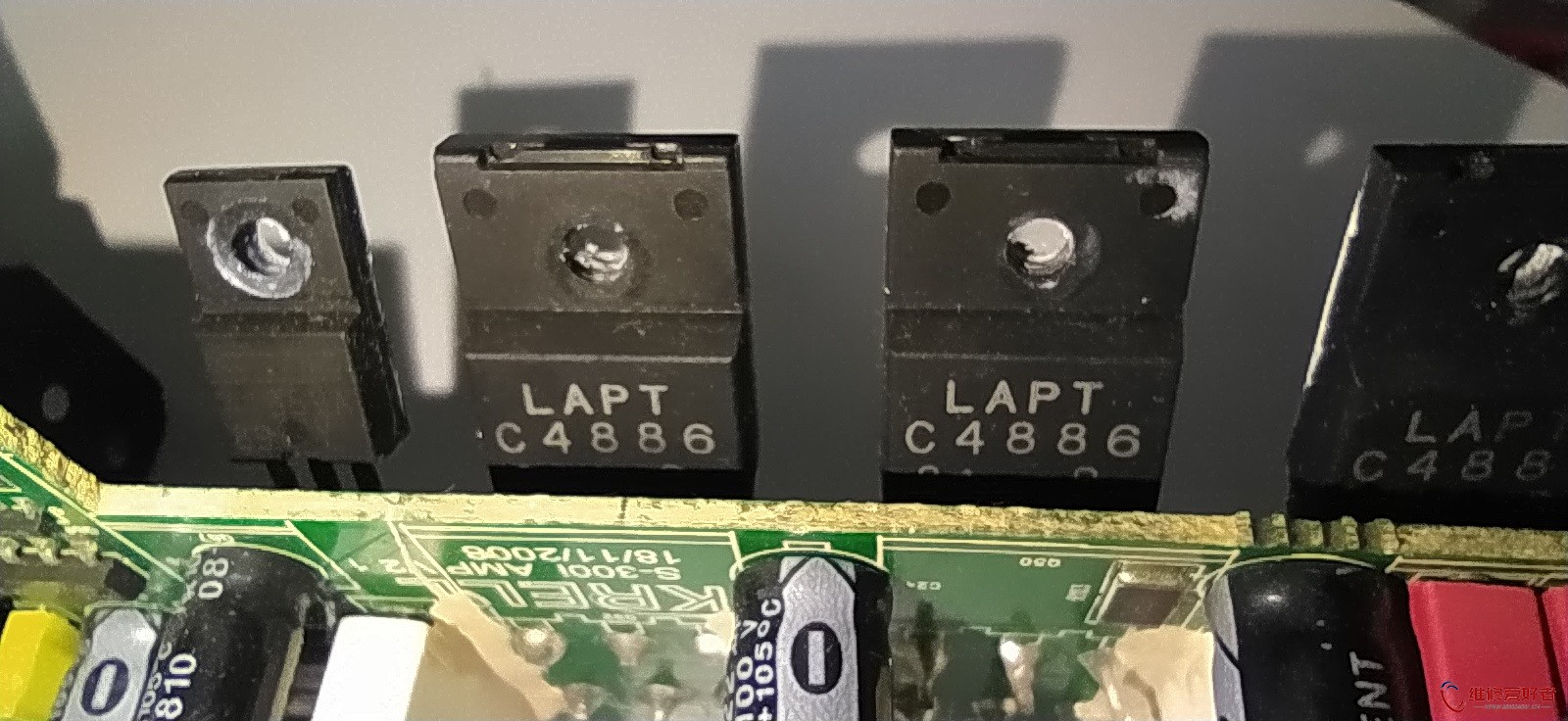 LAPT 4886.jpg