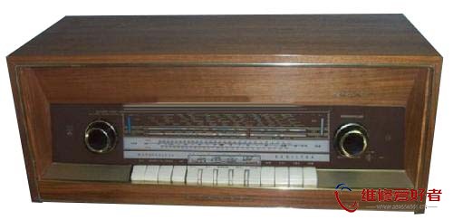 根德 Grundig Stereo 5299.jpg