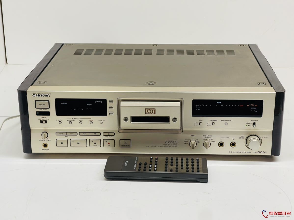索尼 DTC-2000ES.jpg