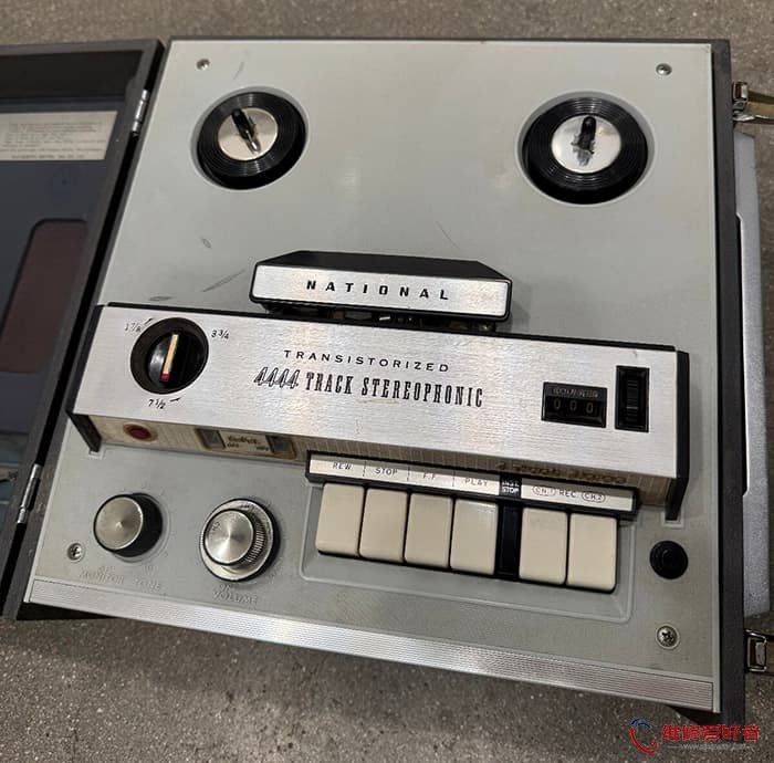 松下 National RS-750.jpg