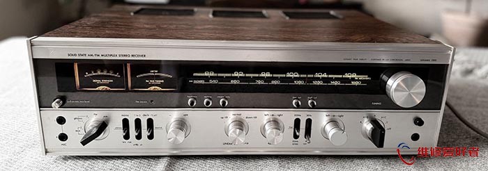 力士 Luxman R-1500.jpg